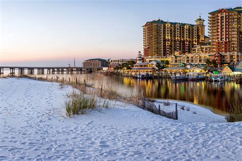 Destin